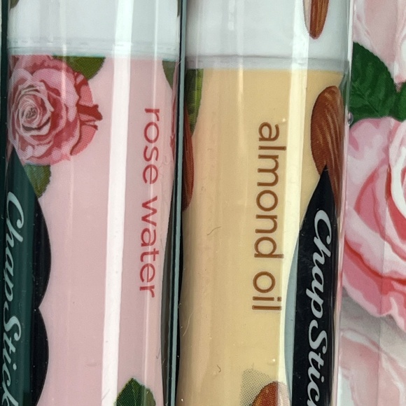 ChapStick SPA Collection (Set of 3) – Mint Tea, Rose Water & Almond Oil 🌿🌸🥥 - Picture 2 of 5
